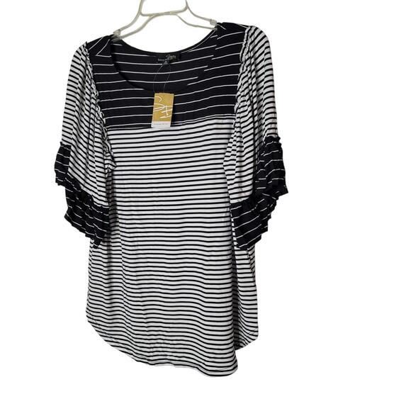 Suzanne Betro Striped Scoop Neck Ruffle Sleeve Tunic Top Blk/White Medium NWT - Picture 1 of 4